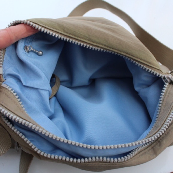 Baggallini cross body bag - Picture 11 of 12